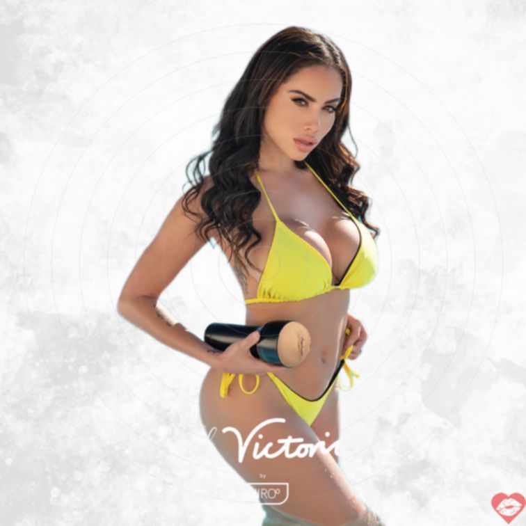 FeelStars Victoria Stroker Lồn Pornstar Chặt Thực Tế 