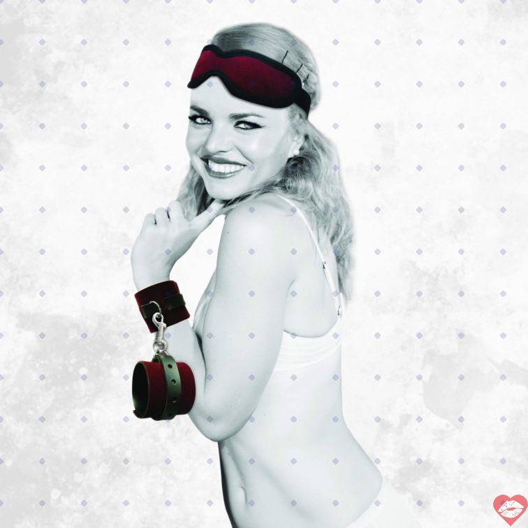 Sportsheets Enchanted Kit Đỏ Beginner Đam Mê Nhẹ Nhàng 