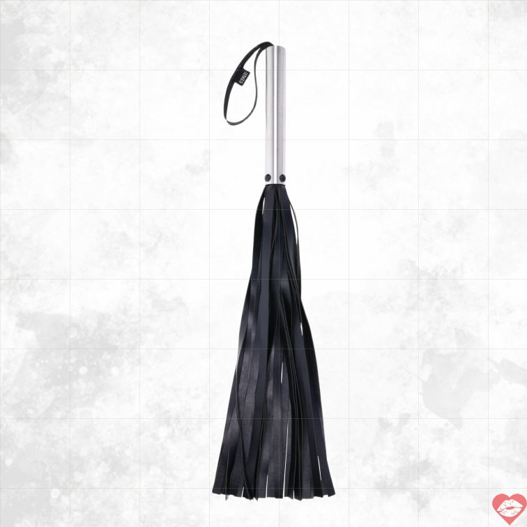 Flogger Edge Da Đen 30 Sợi Impact Chính Xác 