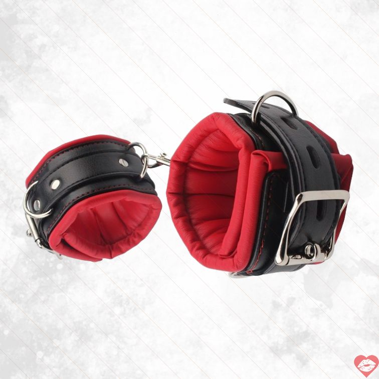Chisa Handcuffs Đen Đỏ Siêu Mềm BDSM Thoải Mái Tuyệt Đối 