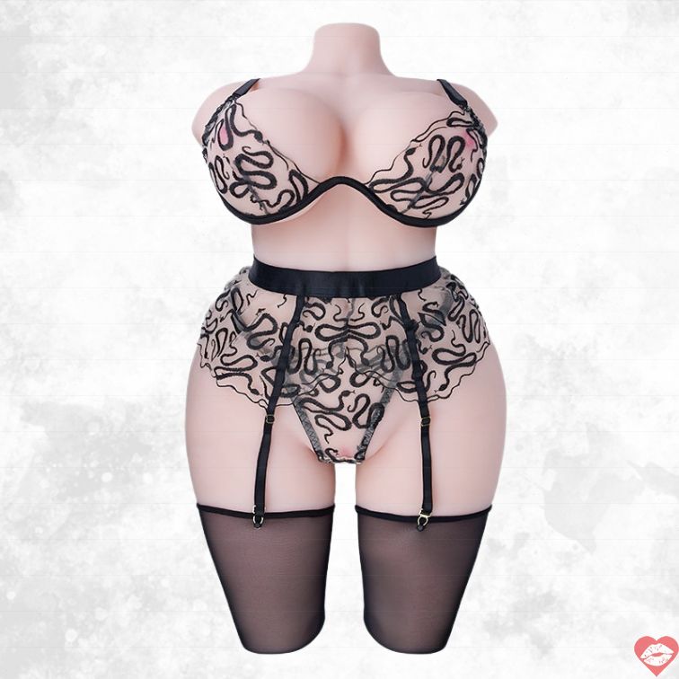 Tantaly Lola 29kg 32E BBW Thực Tế Cuốn Hút 